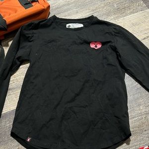 women’s medium dutch long sleeve